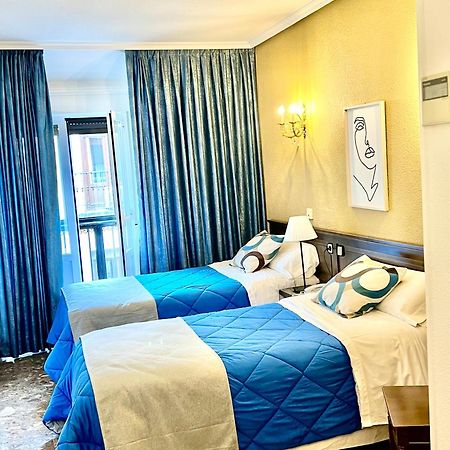 Hostal Sonsoles Madrid-Centro Exteriör bild