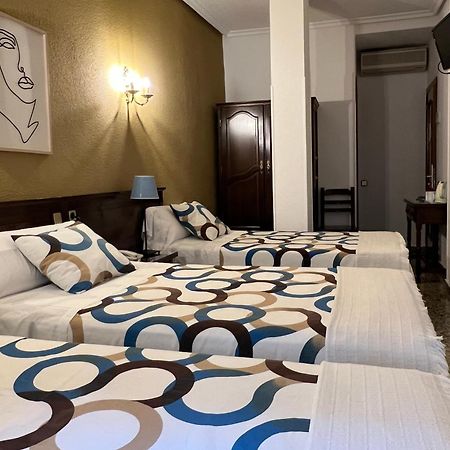 Hostal Sonsoles Madrid-Centro Exteriör bild