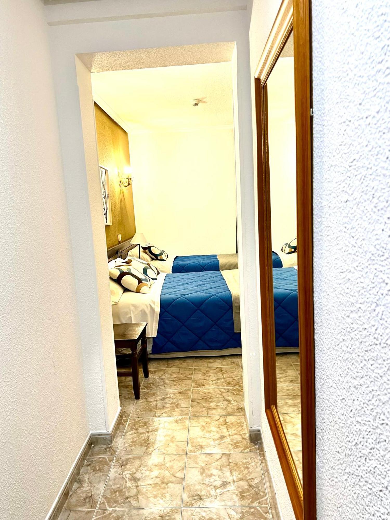 Hostal Sonsoles Madrid-Centro Exteriör bild