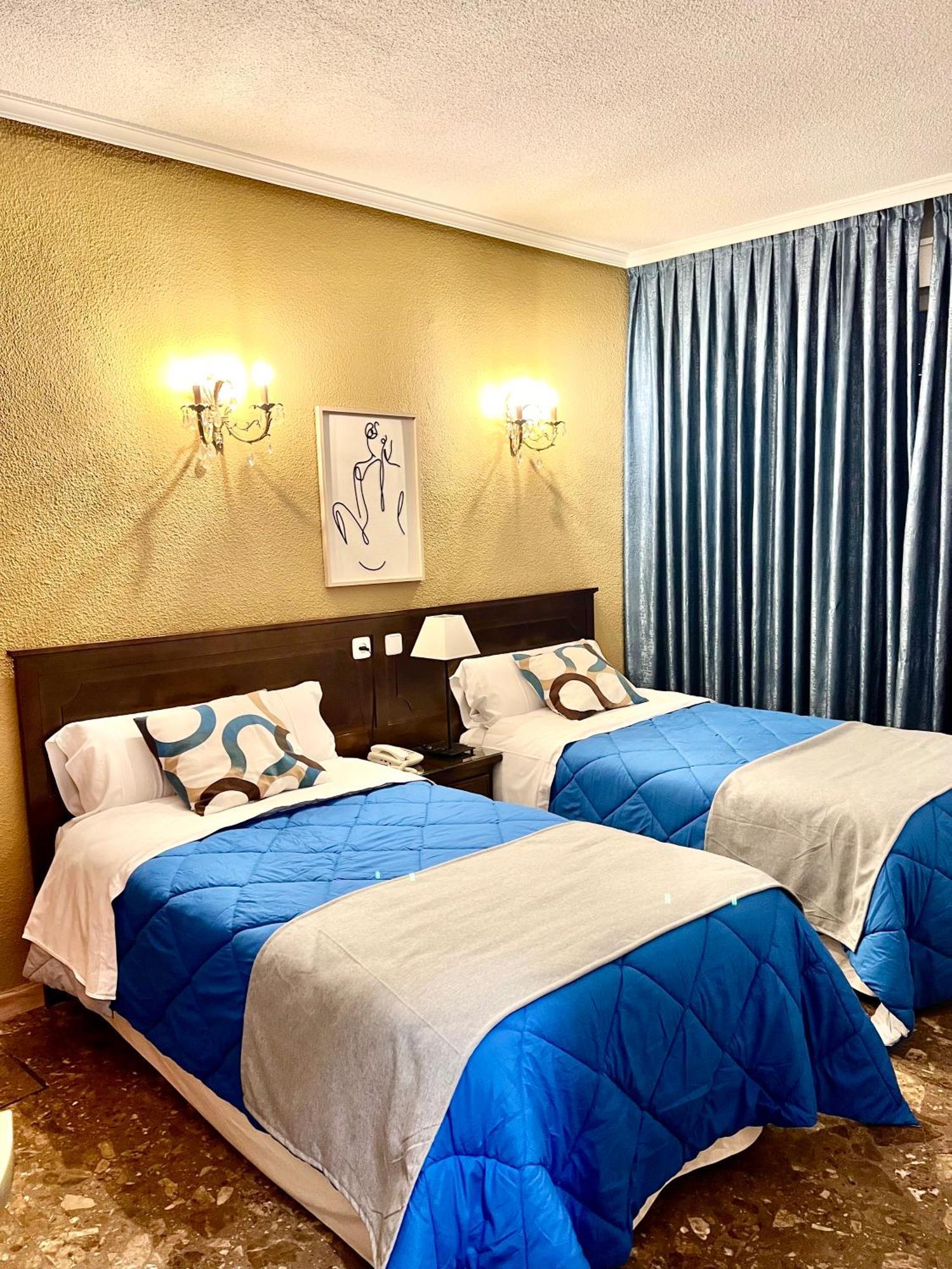Hostal Sonsoles Madrid-Centro Exteriör bild