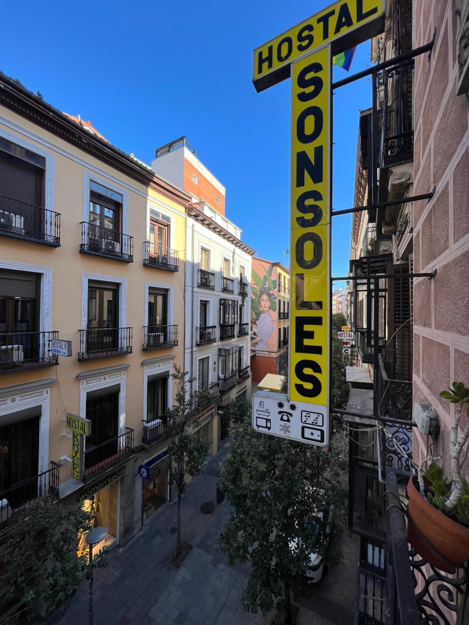 Hostal Sonsoles Madrid-Centro Exteriör bild